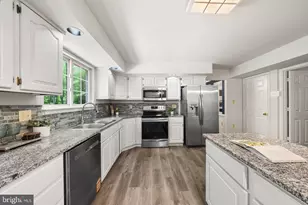 9914 Bent Tree Ln, Manassas, VA 20111 - Photo 10