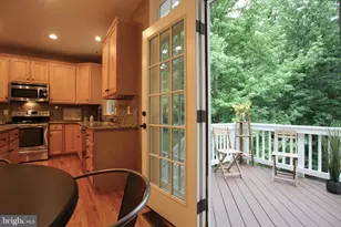 15419 Duckling Pl, Woodbridge, VA 22191 - Photo 8