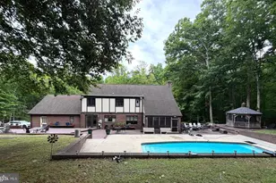 4896 Occoquan Club Dr, Woodbridge, VA 22192 - Photo 14