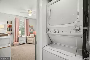 2868 Burgundy Pl, Woodbridge, VA 22192 - Photo 24