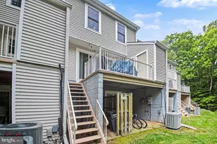 2868 Burgundy Pl, Woodbridge, VA 22192 - Photo 26