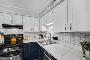 2868 Burgundy Pl, Woodbridge, VA 22192 - Photo 14