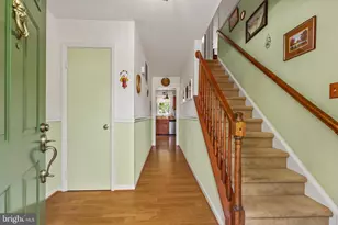 11613 Brookway Ct, Woodbridge, VA 22192 - Photo 12