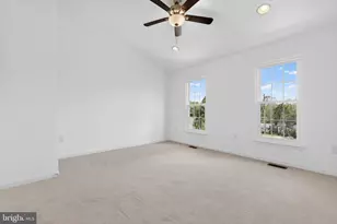 9000 Falcon Glen Ct, Bristow, VA 20136 - Photo 22