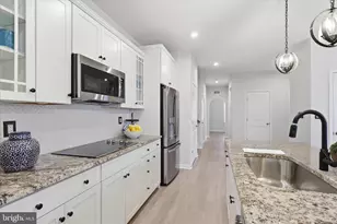 3664 Traford Ln, Woodbridge, VA 22193 - Photo 10