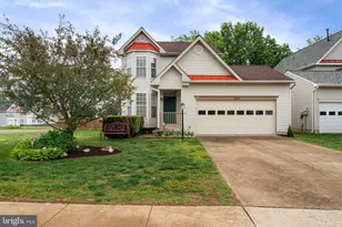 12028 Tango Ln, Woodbridge, VA 22193 - Photo 4