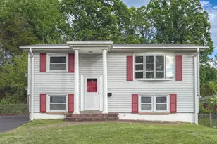 4413 Kenwood Dr, Woodbridge, VA 22193 - Photo 2