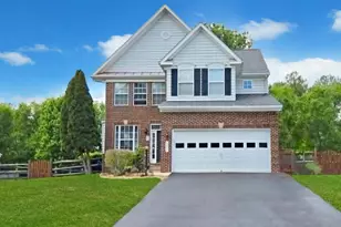5977 Tapestry Dr, Woodbridge, VA 22193 - Photo 1