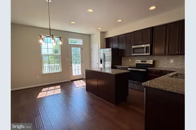 1643 Dorothy Lane, Woodbridge, VA 22191 - Photo 6