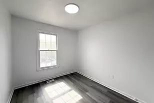 16848 Winston Ln, Woodbridge, VA 22191 - Photo 14