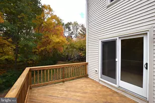 11337 Cromwell Ct, Woodbridge, VA 22192 - Photo 10