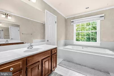 3660 Thomasson Crossing Drive, Triangle, VA 22172 - Photo 30