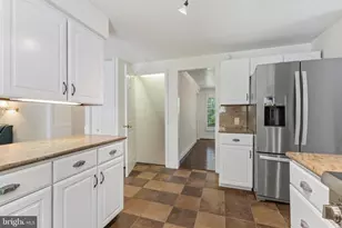 8181 Erika Dr, Manassas, VA 20112 - Photo 22