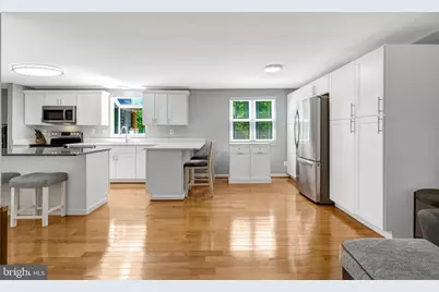 8085 Gracie Drive, Manassas, VA 20112 - Photo 10