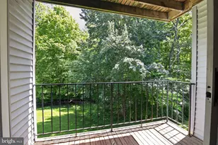12227 Stevenson Ct, Woodbridge, VA 22192 - Photo 8