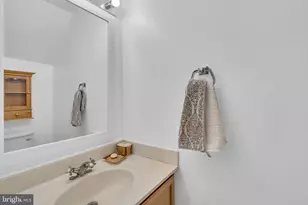 12606 Kempston Ln, Woodbridge, VA 22192 - Photo 18