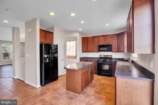 9240 Cascade Falls Dr, Bristow, VA 20136 - Photo 8