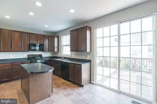 9240 Cascade Falls Dr, Bristow, VA 20136 - Photo 10