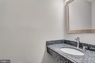 12109 Stallion Ct, Woodbridge, VA 22192 - Photo 16