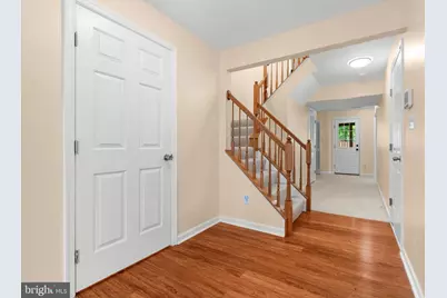 7104 Wheeling Way, Gainesville, VA 20155 - Photo 4