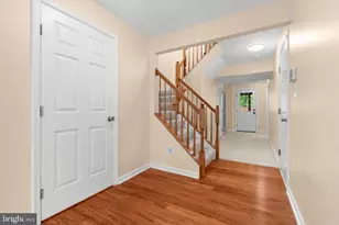 7104 Wheeling Way, Gainesville, VA 20155 - Photo 4