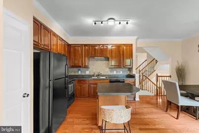 7104 Wheeling Way, Gainesville, VA 20155 - Photo 16