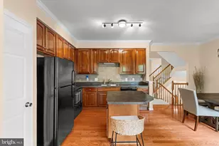 7104 Wheeling Way, Gainesville, VA 20155 - Photo 16