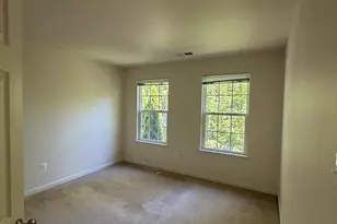 12489 Pfitzner Ct, Woodbridge, VA 22192 - Photo 18