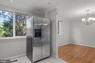 3390 Longbow Ct, Woodbridge, VA 22192 - Photo 6