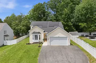 16818 Francis W Ln, Dumfries, VA 22026 - Photo 2