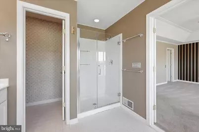 7009 Courtyard Way, Haymarket, VA 20169 - Photo 36