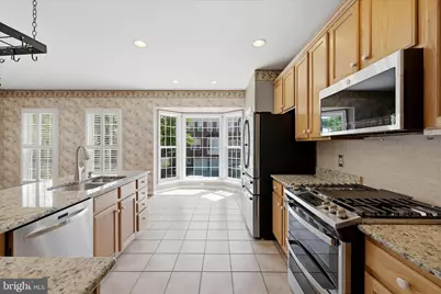 7009 Courtyard Way, Haymarket, VA 20169 - Photo 12
