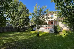 13864 Redford Ln, Woodbridge, VA 22193 - Photo 2