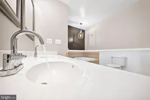 15825 John Diskin Cir, Woodbridge, VA 22191 - Photo 14