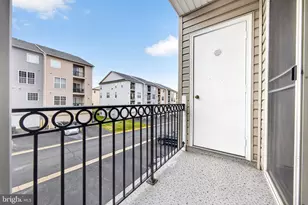 15825 John Diskin Cir, Woodbridge, VA 22191 - Photo 8