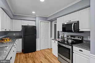 16048 Fairway Dr, Dumfries, VA 22025 - Photo 8