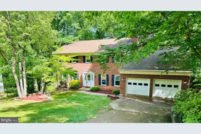 16048 Fairway Drive, Dumfries, VA 22025 - Photo 2