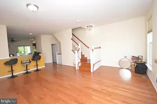1571 Renate Dr, Woodbridge, VA 22192 - Photo 6