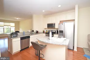1571 Renate Dr, Woodbridge, VA 22192 - Photo 8