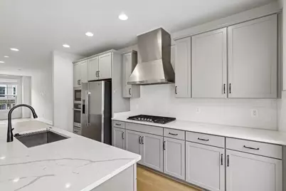 6703 Upland Manor Drive, Gainesville, VA 20155 - Photo 8