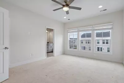 6703 Upland Manor Drive, Gainesville, VA 20155 - Photo 12