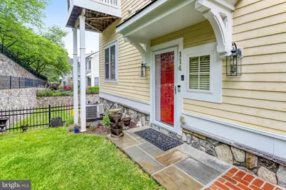 114 Mount High Street, Occoquan, VA 22125 - Photo 4