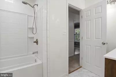 18507 Amidon Avenue, Triangle, VA 22172 - Photo 18