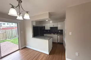 14870 Emberdale Dr, Woodbridge, VA 22193 - Photo 6