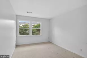 12578 Kempston Ln, Woodbridge, VA 22192 - Photo 10