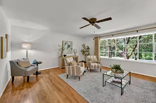 4104 Crescent Hills Dr, Haymarket, VA 20169 - Photo 6