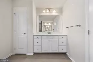 12428 Southington Dr, Woodbridge, VA 22192 - Photo 34