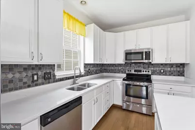 8863 Flatbush Court, Manassas, VA 20109 - Photo 8