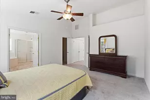 8863 Flatbush Ct, Manassas, VA 20109 - Photo 10