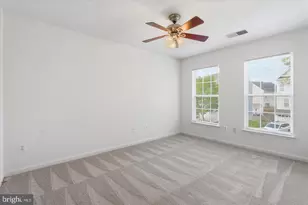 8863 Flatbush Ct, Manassas, VA 20109 - Photo 18